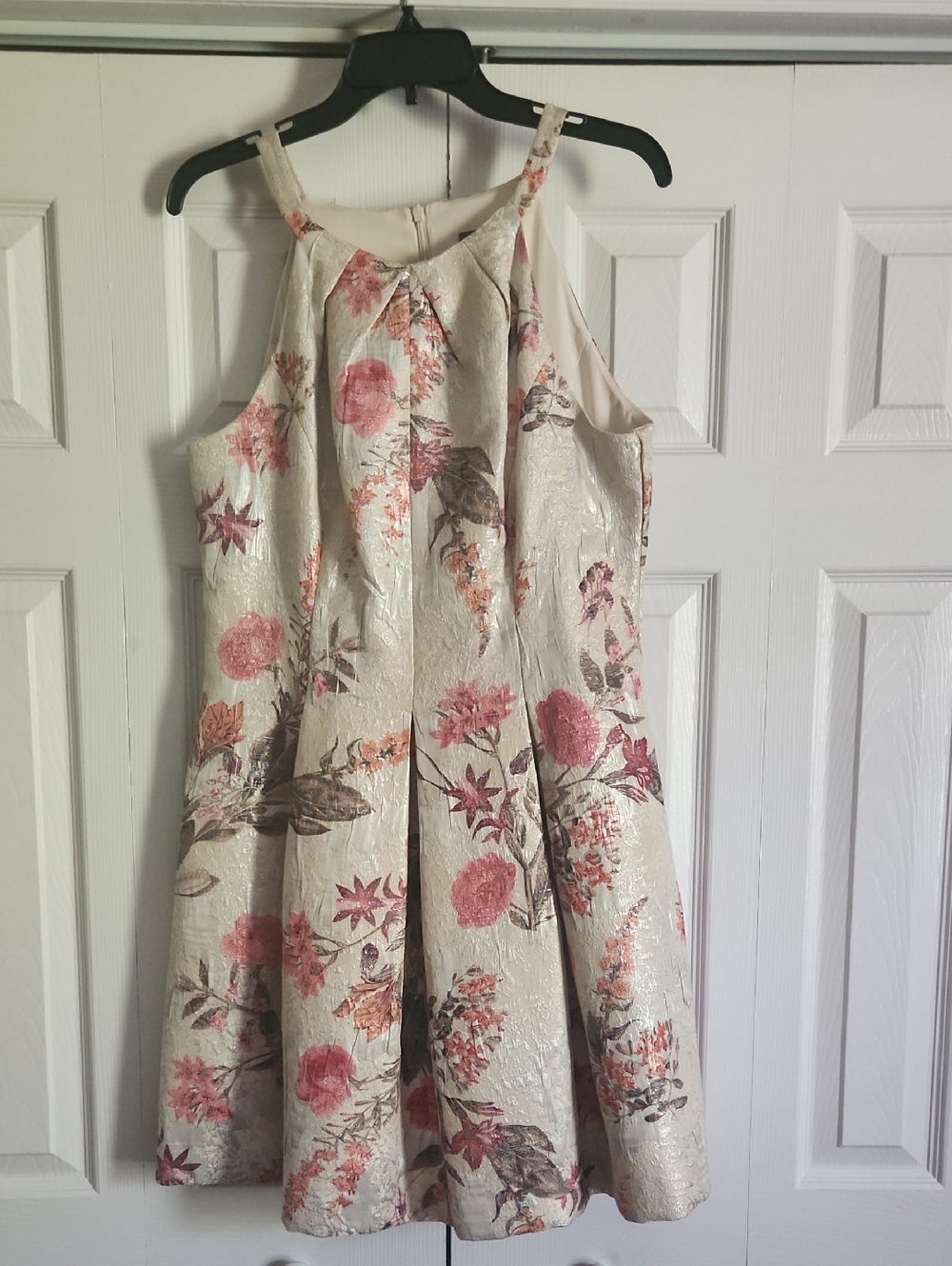 Vince Camuto Cream Floral Halter-Style Wedding Dress with Pink and Brown Accents